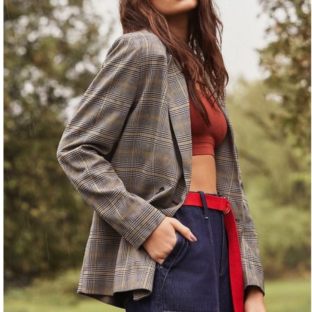 GU Checkered Blazer